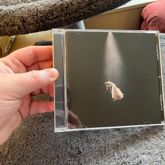 Ariana Grande SIGNED Eternal Sunshine Deluxe: Brighter Days Ahead Signed CD RARE - Picture 4 of 8